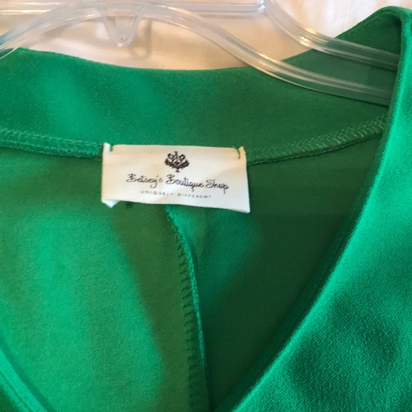 Kelly Green Dress - Picture 3 of 3